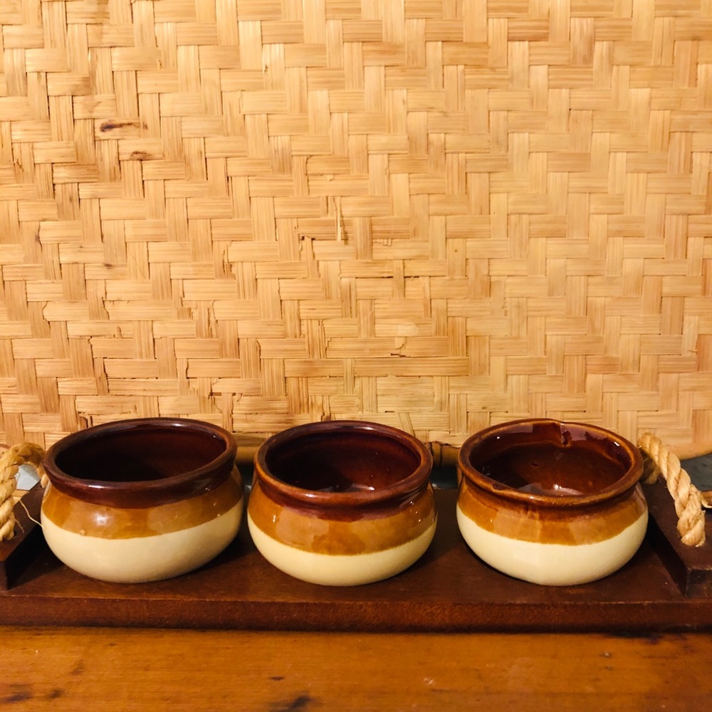 Vintage Pottery Dip/Condiment Bowls & Tray